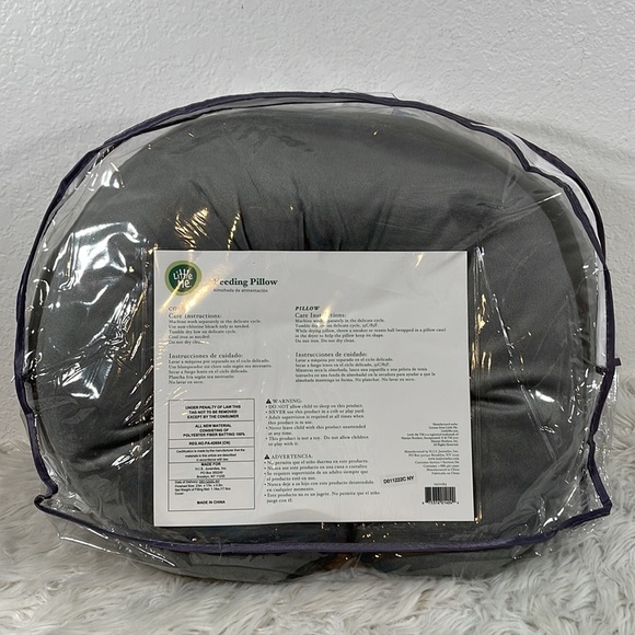 LITTLE ME Feeding Pillow & Nursing/Breast Feeding Essential/Tummy Time NEW - Picture 4 of 7